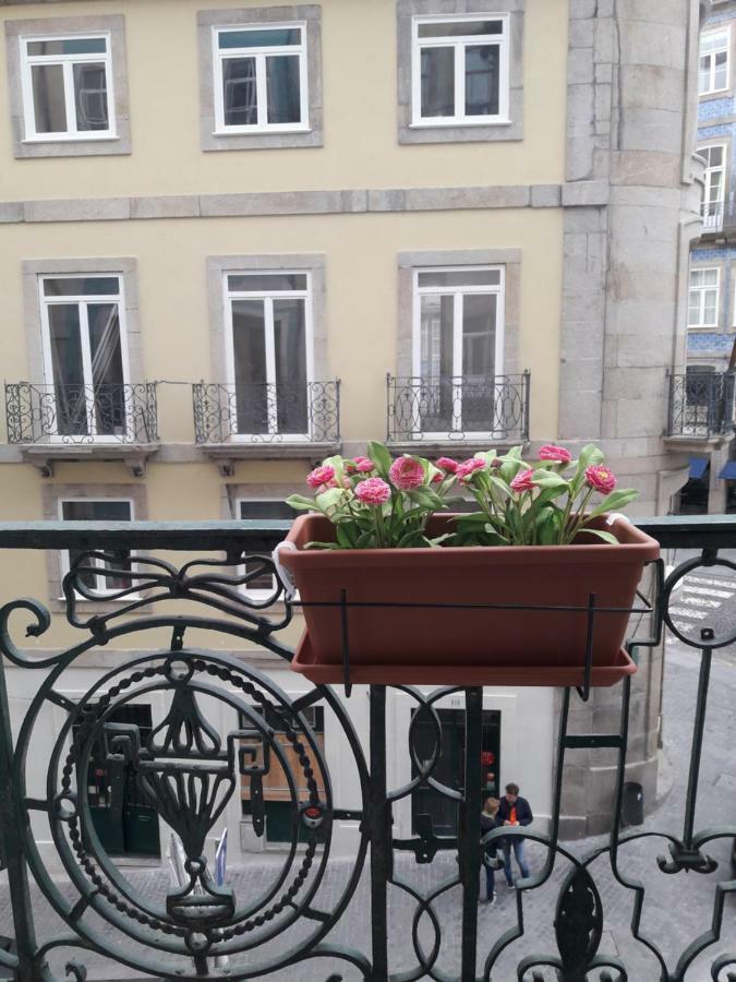 Apartamento de 75 m2, 2 quarto(s) e 1 banheiro(s) em Cidade Velha Porto Exterior foto