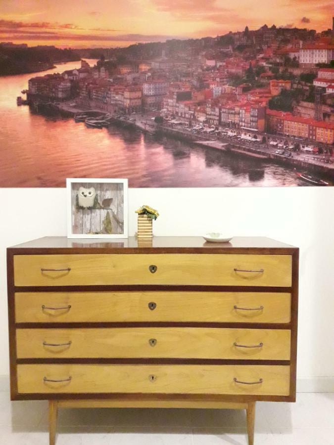 Apartamento de 75 m2, 2 quarto(s) e 1 banheiro(s) em Cidade Velha Porto Exterior foto